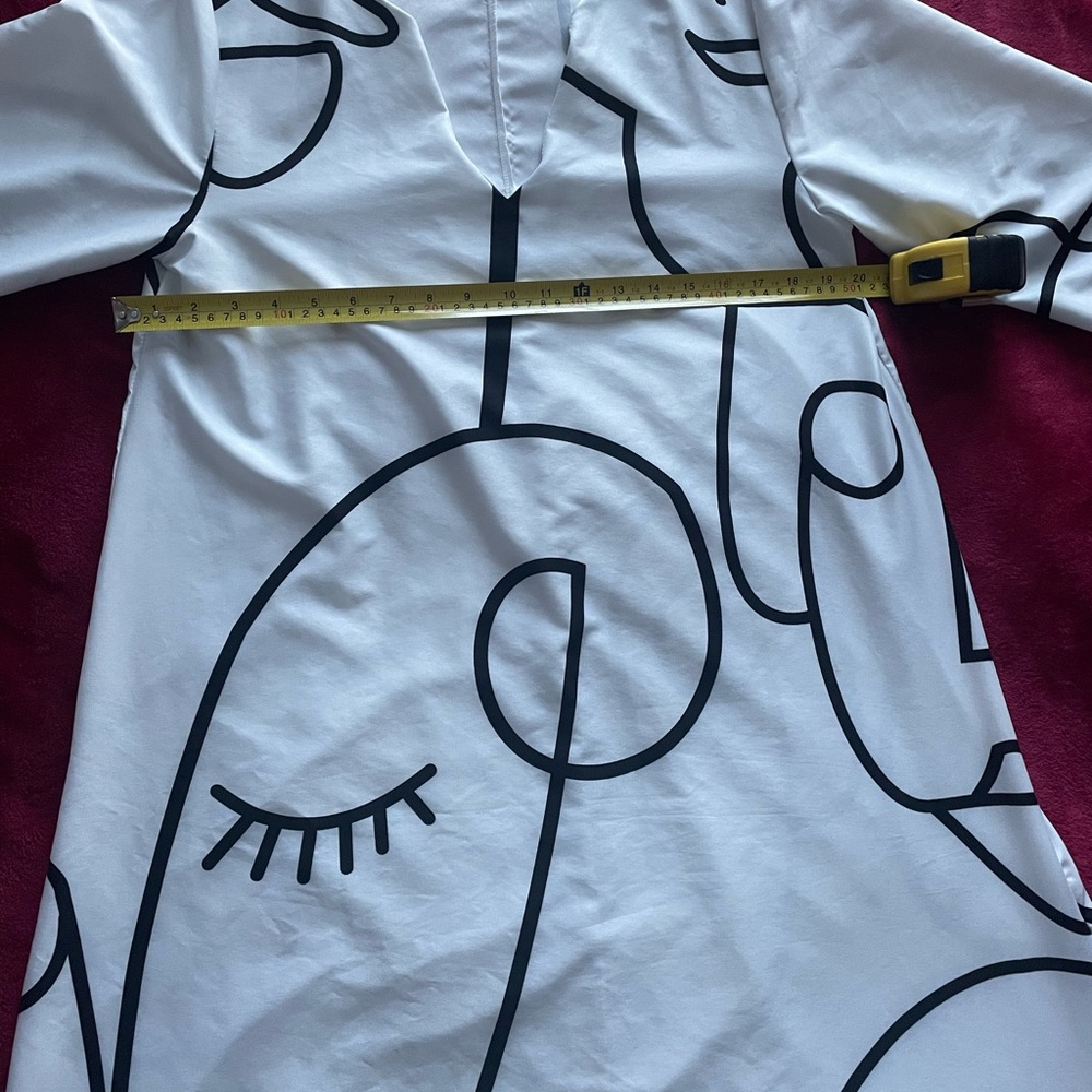 Large Asymmetrical black & white dress no brand. - Picture 3 of 6